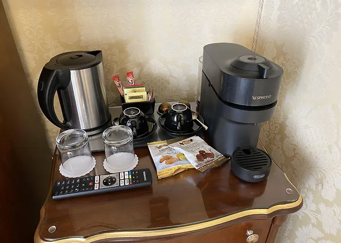 Stay in Comfort at a Guest House in Venice: Affordable & Charming Options
