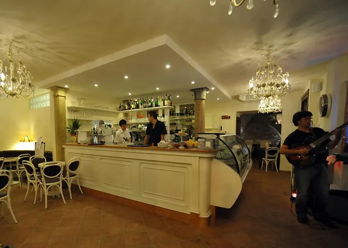 Riva del Garda Hotels